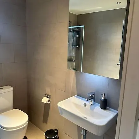 Stylist 2 Bedroom Apartment In Central London Exterior photo