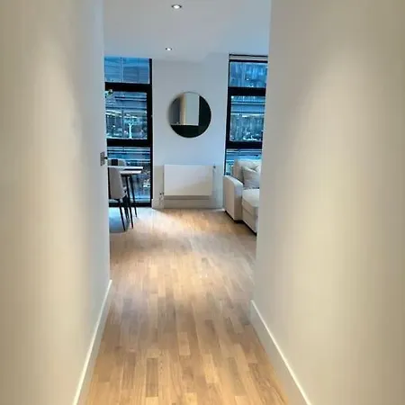Stylist 2 Bedroom Apartment In Central London Exterior photo